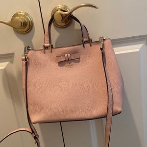Kate Spade Womens purse. Can be worn as crossbody bag.